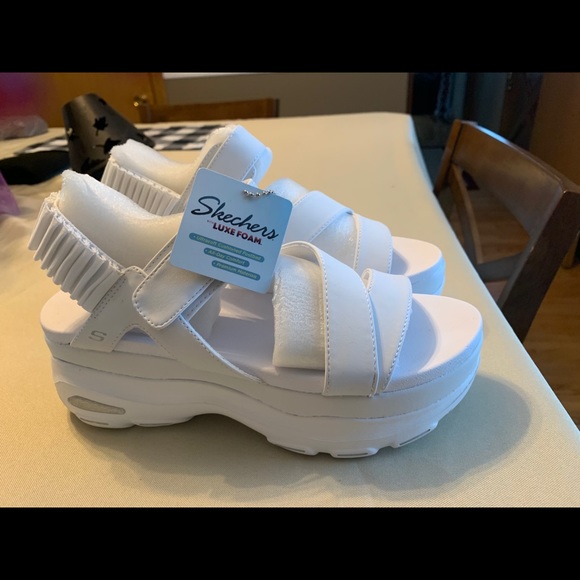 skechers cloud ultra sandals